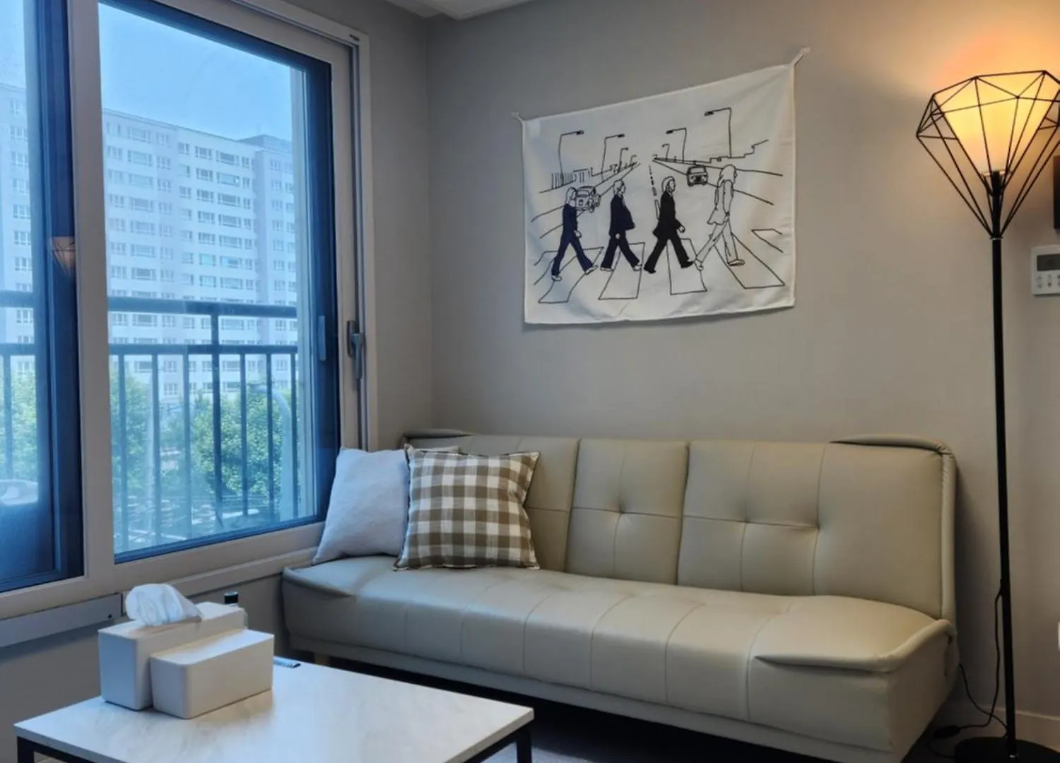 Yeongdeungpo-Gu Office Station Line 2 And Line 5 5 Minutes Away Two-Bedroom Seoel